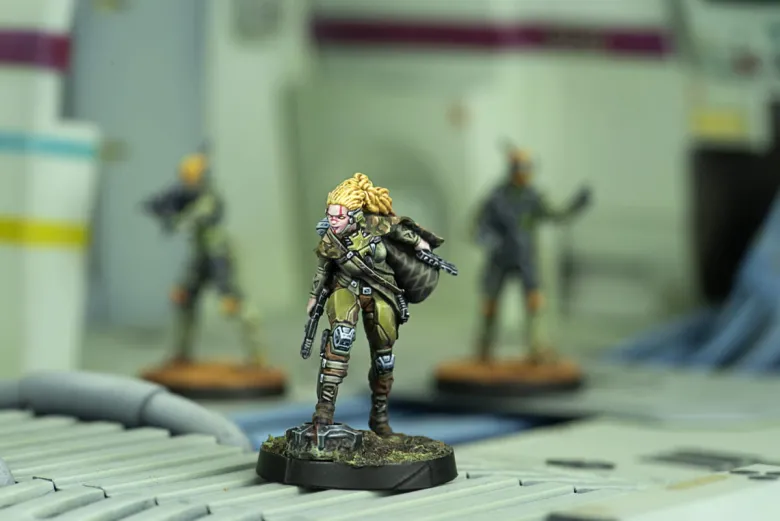 Aida Swanson, Submondo Smuggler (Submuchine gun)