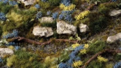 Gamers Grass: Bluebeard Flowers