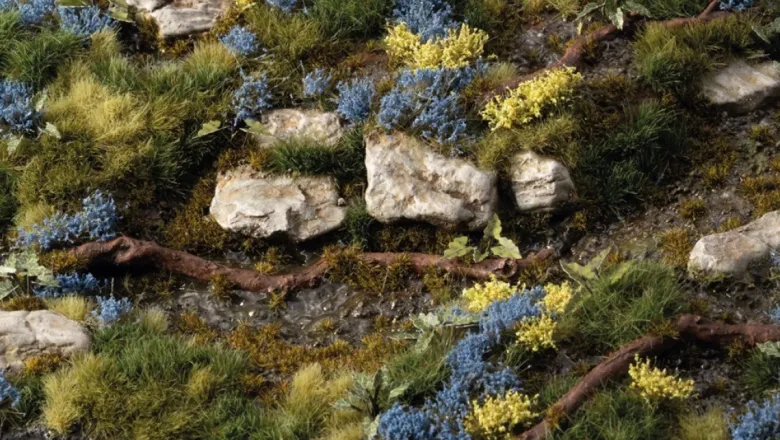 Gamers Grass: Bluebeard Flowers