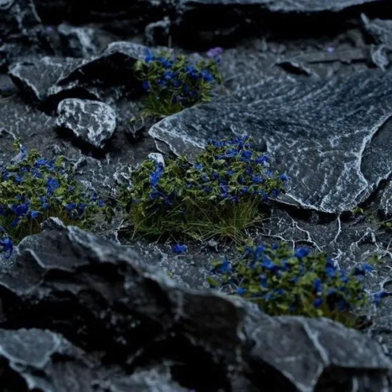 Gamers Grass: Blue Flowers Tuft