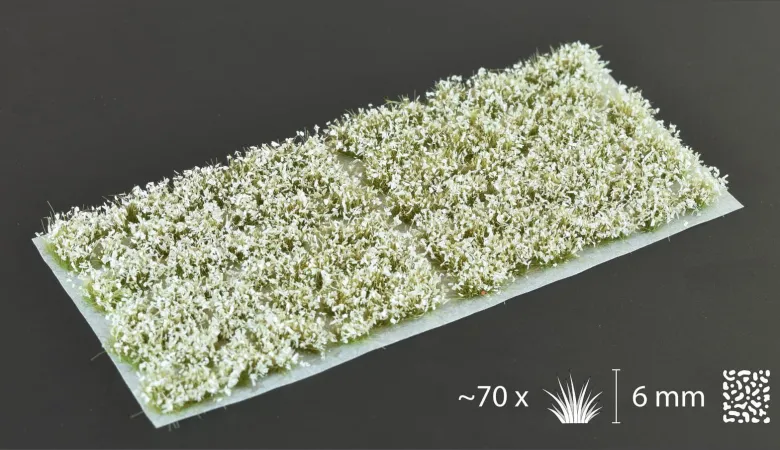 Gamers Grass: White Flowers Tuft